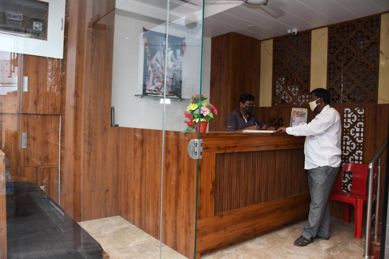 Hotel Sai Shatabdi เชอร์ดี ภายนอก รูปภาพ