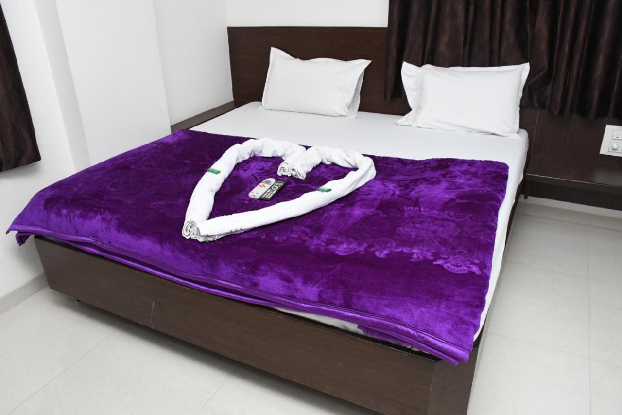 Hotel Sai Shatabdi เชอร์ดี ภายนอก รูปภาพ